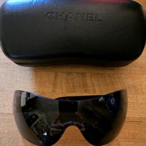 Chanel black sunglasses